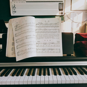 欢乐谷欢乐谷鸡巴操逼白虎
